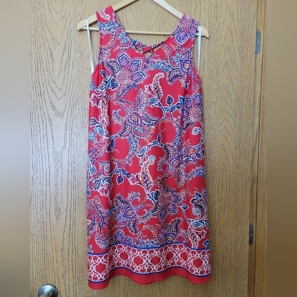 Apt 9 red paisley print lace up back v neck sleeveless shift dress w/ pockets M